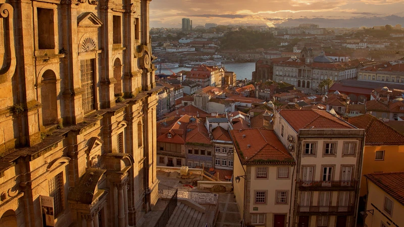 Fotografia da Torre de Belém no Rio Tejo, em Lisboa, Portugal.